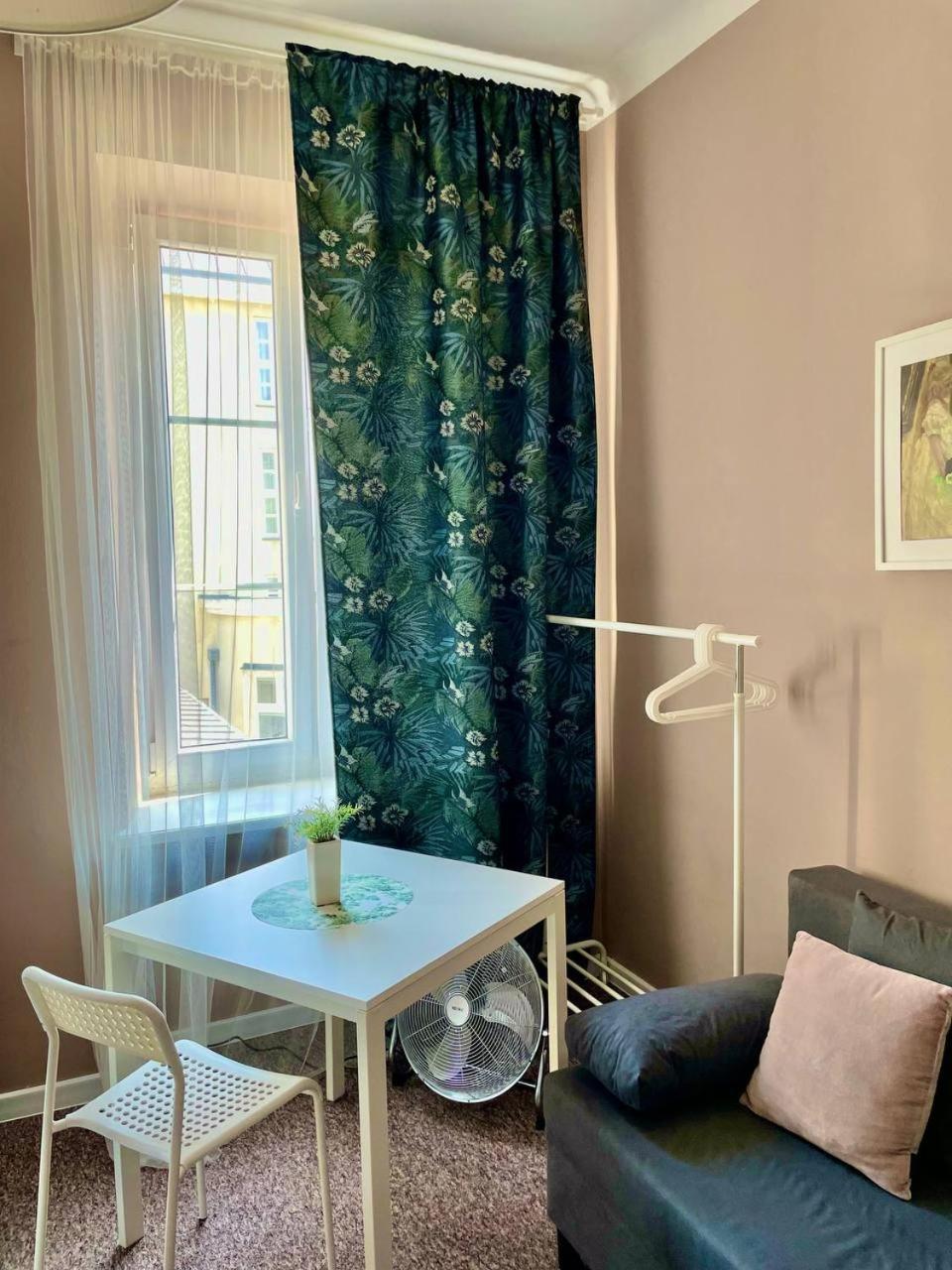 Backpack Apart Rooms Βαρσοβία Δωμάτιο φωτογραφία